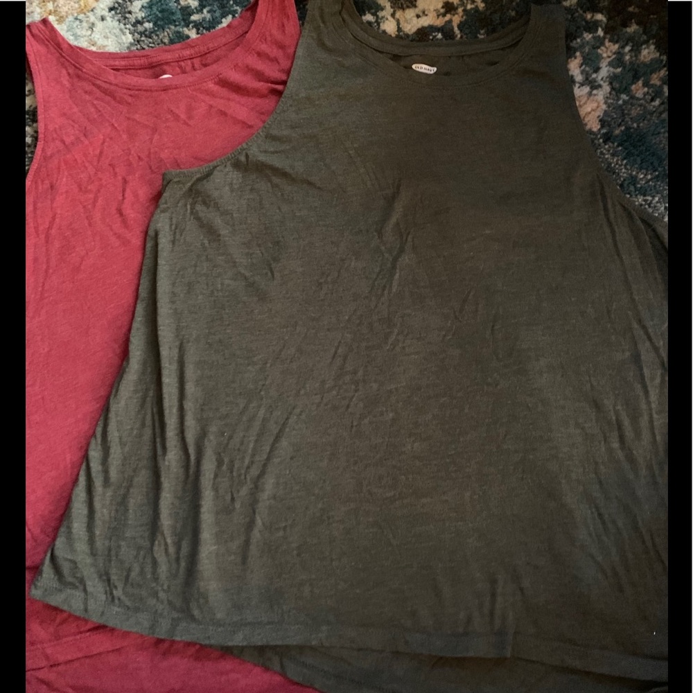 🍭Old navy high neck tank tops - sz L